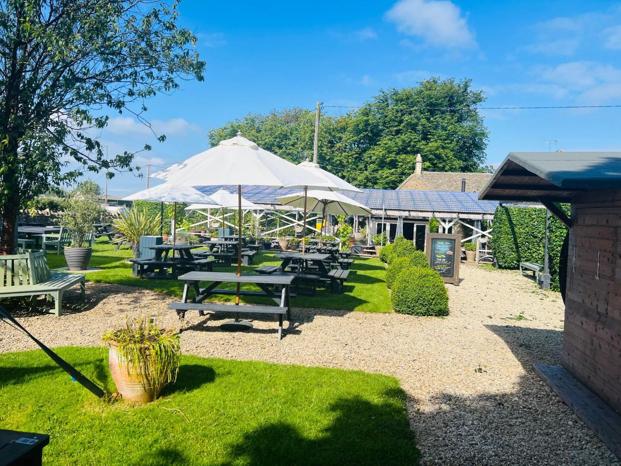 Hotel The Ragged Cot Minchinhampton Zewnętrze zdjęcie